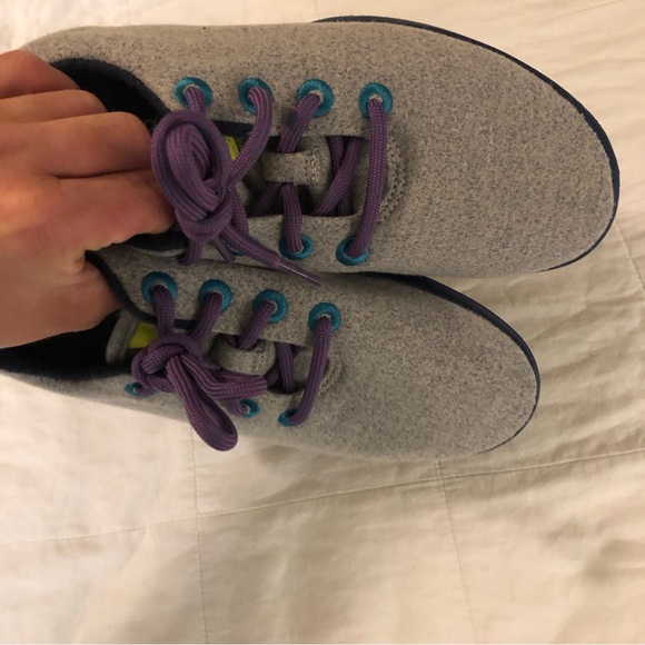 AllBirds wool runners, gray, Like new - Picture 3 of 10
